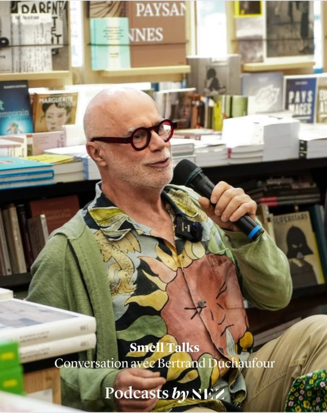 Entretien - Bertrand Duchaufour ⁠
⁠
Sacré rock star de la parfumerie alternative dans les années 2000, au moment où le genre explose, Bertrand Duchaufour peaufine depuis quarante ans une écriture idiosyncratique. Aujourd’hui, l’auteur des classiques Avignon et Timbuktu signe son manifeste esthétique avec la nouvelle marque  dont il est le créateur, L’Entropiste.
⁠
Le jeudi 15 mai 2025, la librairie Les Nouveautés (Paris 11e), accueillait le lancement du dix-neuvième numéro de Nez. Invité d’honneur de ce numéro, Bertrand Duchaufour était présent pour cette rencontre lors de laquelle il a échangé avec (@⁠guillaume_by_nez) devant une centaine de nos lecteurs.⁠
⁠
Écoutez dès maintenant cette discussion sur la chaine Podcasts by Nez (lien en bio) et pensez bien sûr à vous procurer la revue Nez #19 :)⁠
⁠
#Nez19 #Livre #Podcast #InstaBook #Parfum #InstaParfum