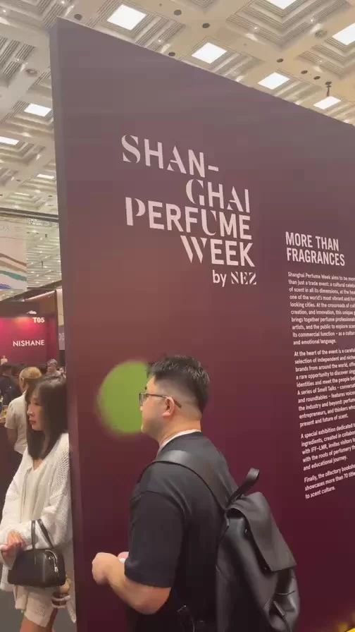 Welcome to the Shanghai Perfume Week. Within @notesshanghai 
16-19 October 
Featuring 
@omanluxury @nishane.official  @lejardinretrouve @scentception @goldfield_and_banks_australia @archetype_fragrances @hiram_green @malvamoncalvo @maisondahlawiparis @ltpiver.parfums 

In partnership with @lmrnaturals and @artofperfumeryatiff